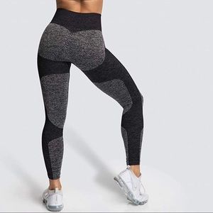 Seamless Booty Contour Leggings